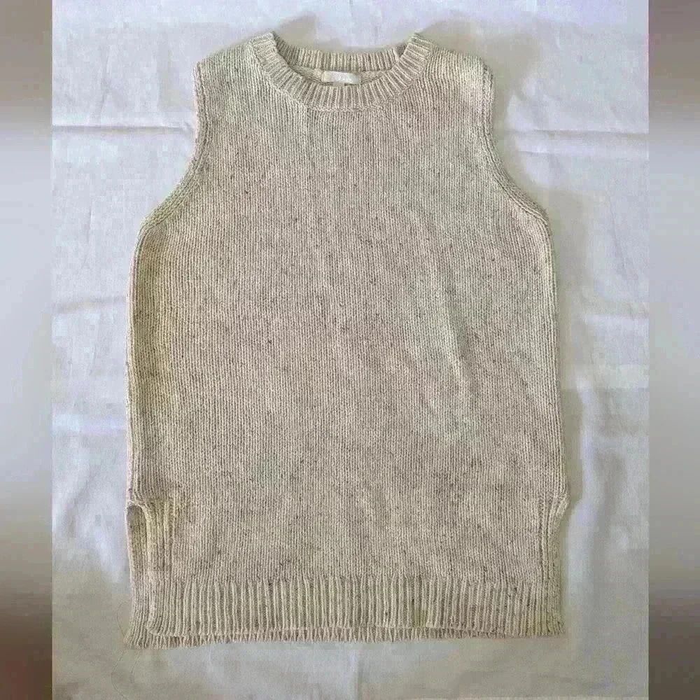 Cable Knit Stone Color Pull Over Vest Crew Neck Abound Size Medium
